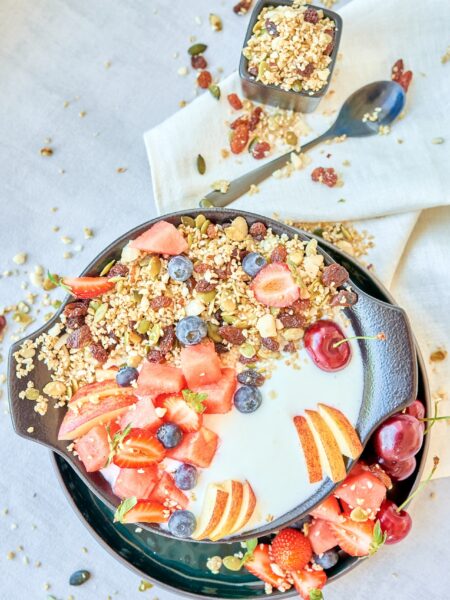 Eriti krõbe toortatramüsli parapähklite ja kõrvitsaseemnetega