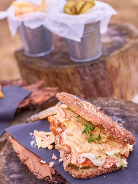 Rebitud lõhe burger