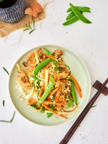 Wok kõõgiviljade ja pruuni riisiga