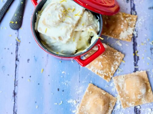 ravioolid lõhe ja juustuga