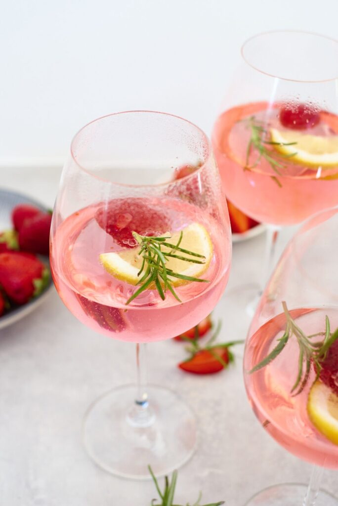 Rosmariinitoonik ehk vanemate pidujook