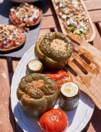 Kreekapärased täidetud köögiviljad