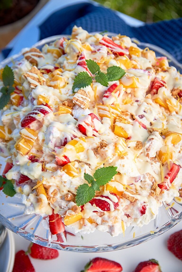 Udupea kook ehk mango-maasika segadus