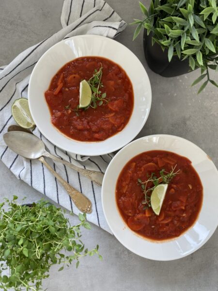 Tomatisupp mozzarellaga