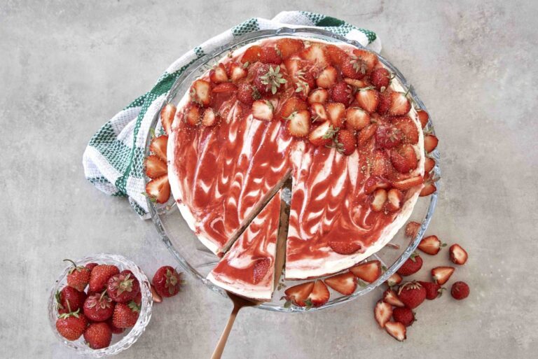 Mascarpone-tort maasikatega