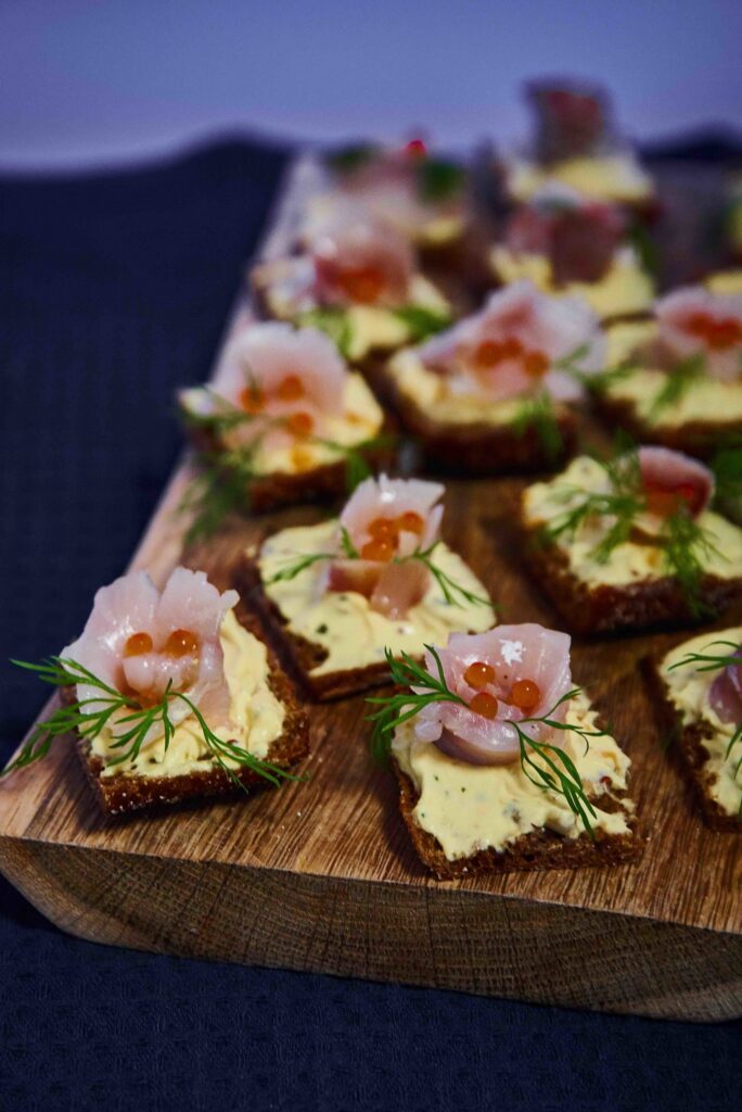 Vuntsidega siiakala ampsud